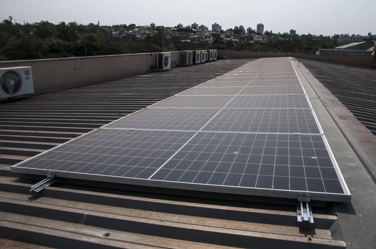 Imagem ilustrativa da imagem Colégio Dôminos ensina a importância da energia fotovoltaica na prática