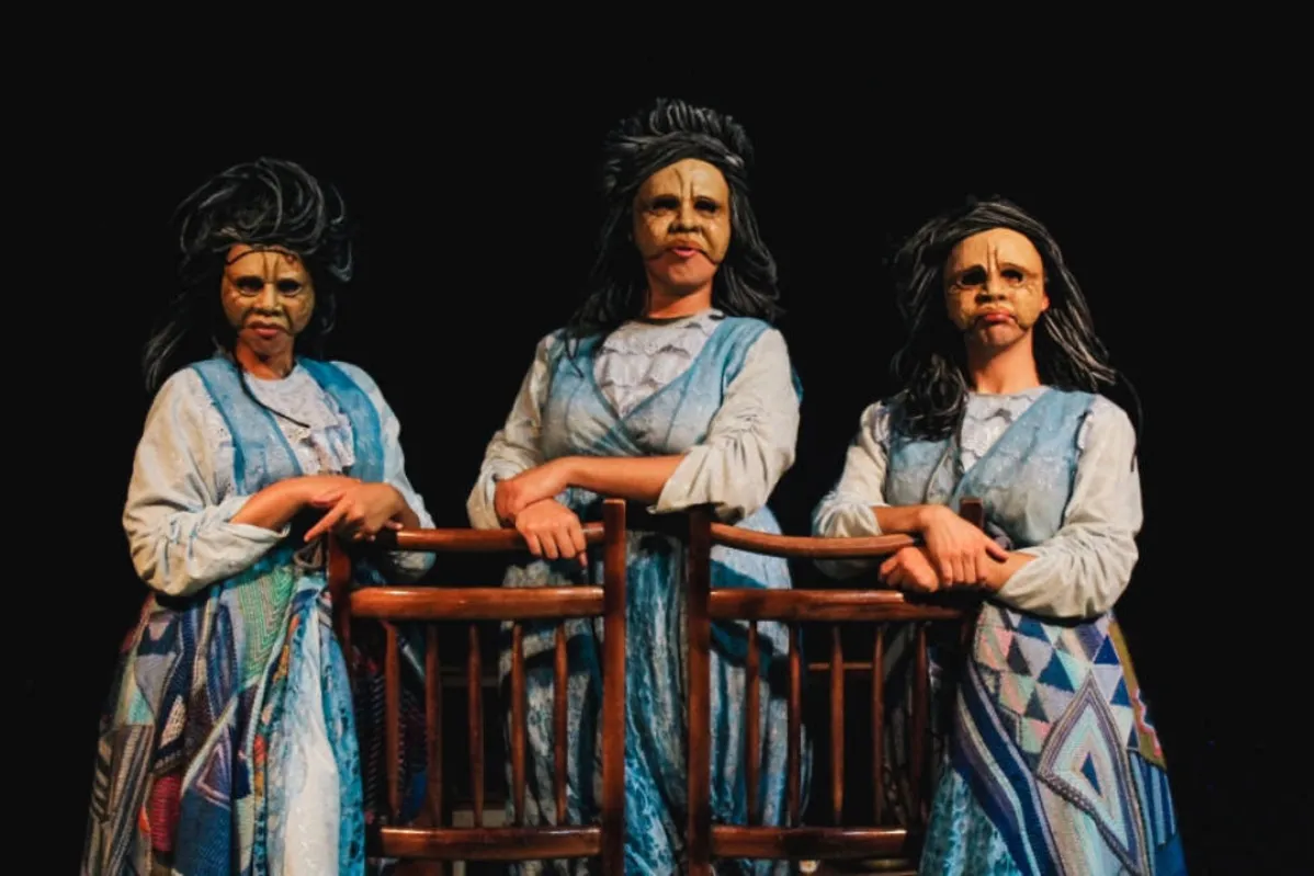 Espetáculo Donantônia, do Núcleo Ás de Paus, de Londrina