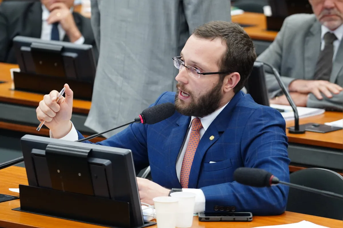Deputado federal Filipe Barros (PSL) se diz contra financiamento público de campanhas 