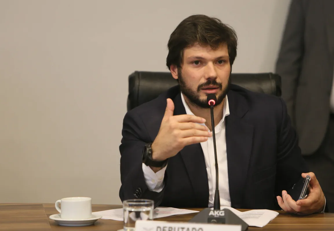  "A ideia é avançar na transparência, não ter mais segredo. É justo e é correto", justifica Tiago Amaral