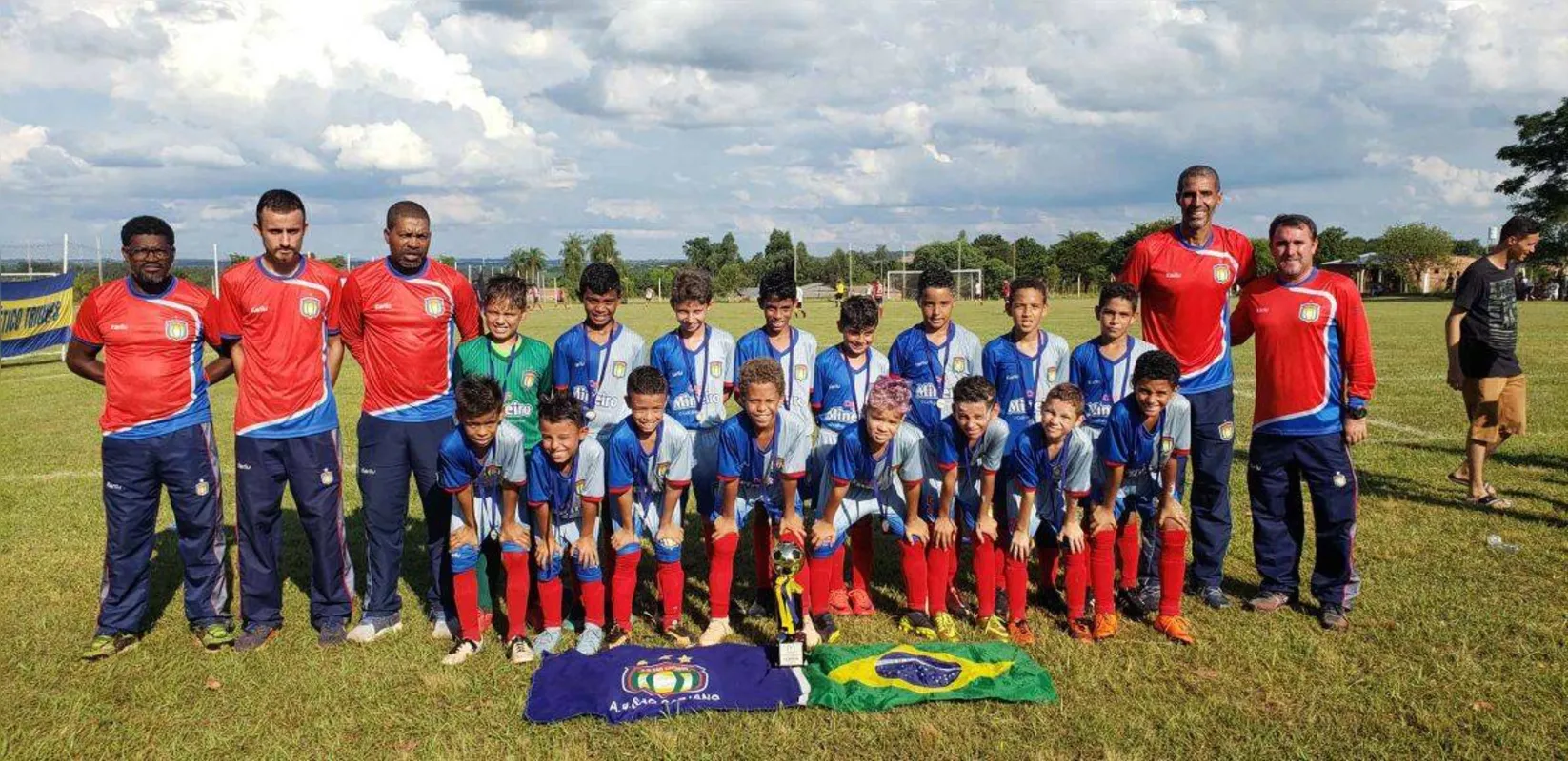 Imagem ilustrativa da imagem Em busca do sonho chamado futebol