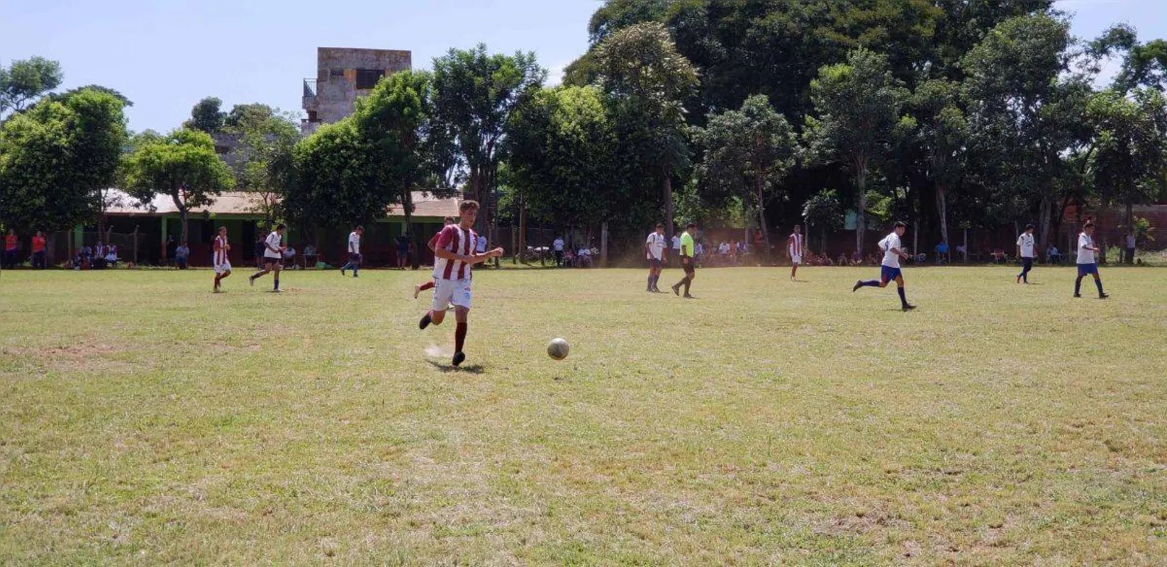 Imagem ilustrativa da imagem Em busca do sonho chamado futebol