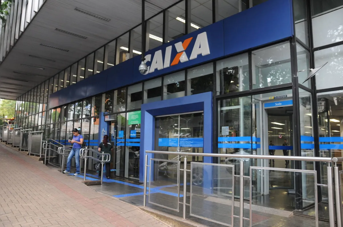Na Caixa, há reclamações de que será preciso um grande esforço no atendimento sem retorno para o banco