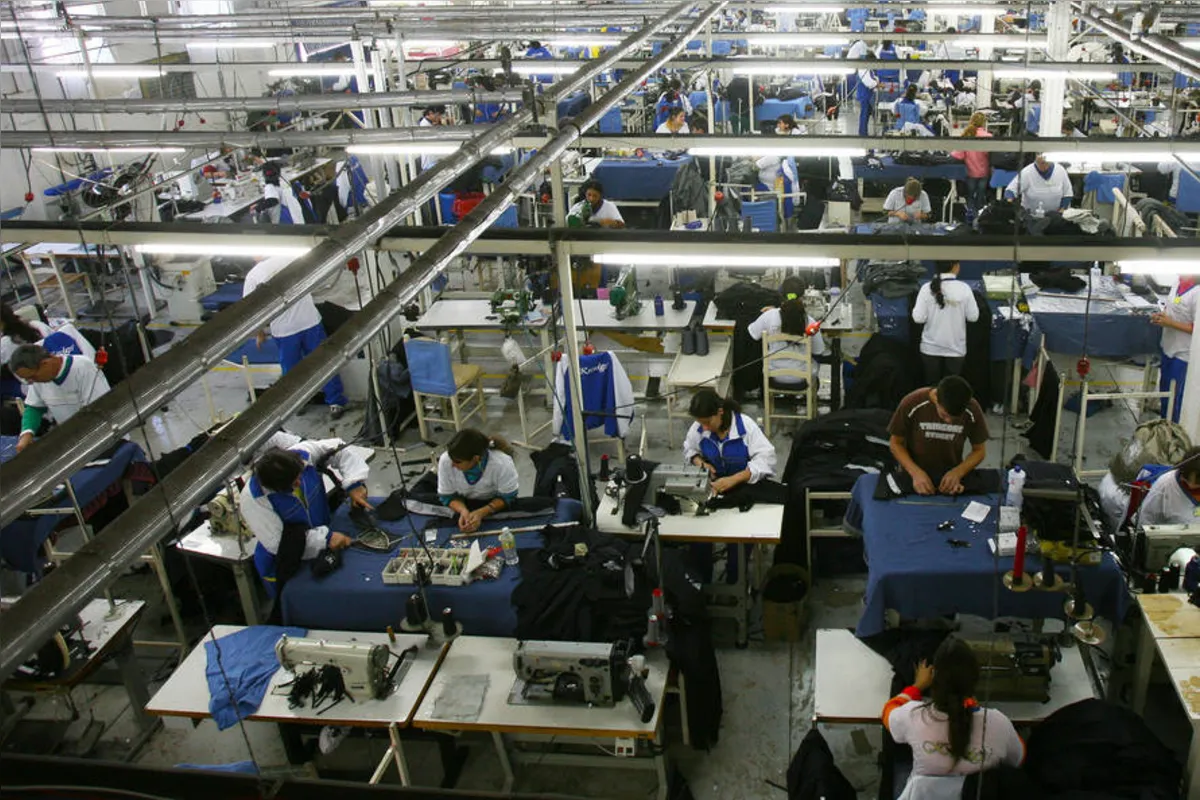 Imagem ilustrativa da imagem Emprego volta mais lentamente do que a economia