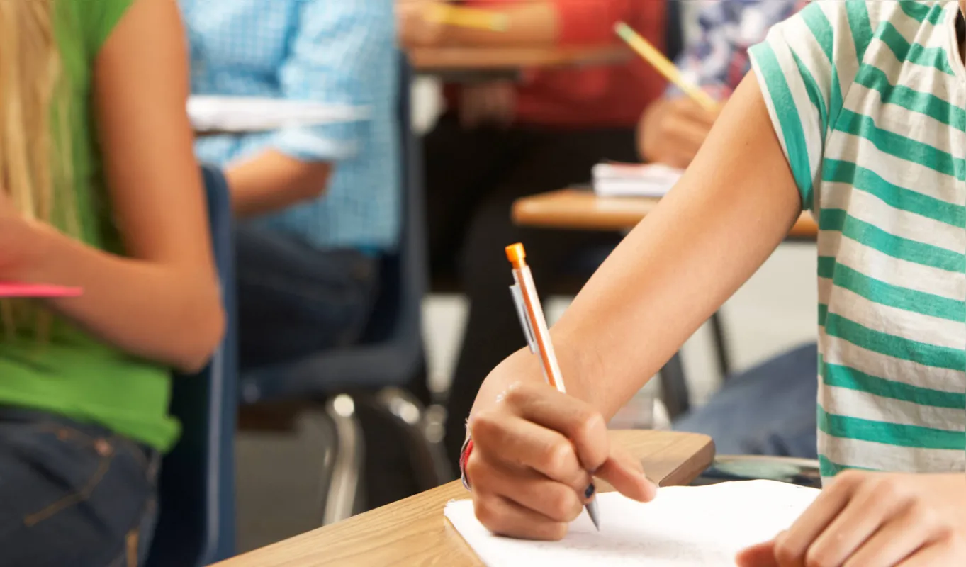Candidatos que alcançarem nota mínima nas quatro provas objetivas e redação terão o direito à certificação de conclusão do ensino