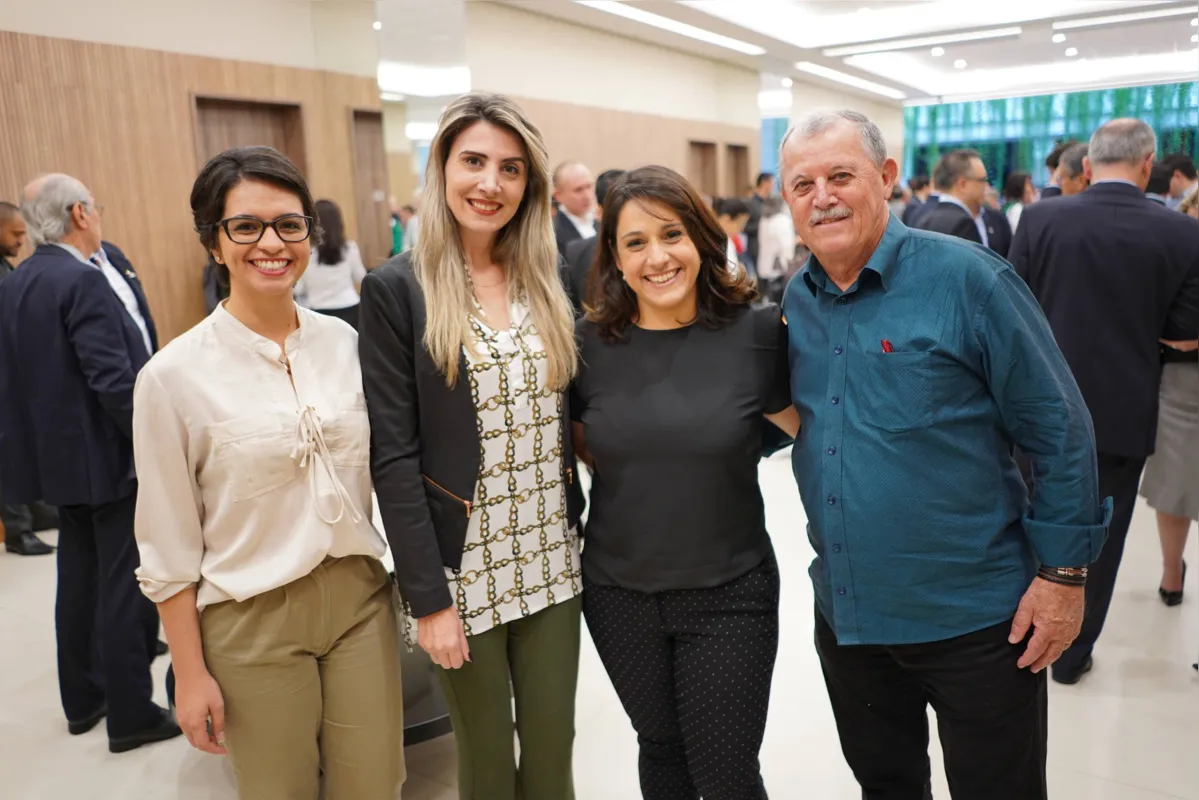 Samara Costa, Janemara Somacal, Flavia Bussadori e José Adolfo Pierolli