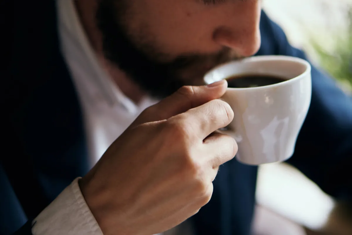 Imagem ilustrativa da imagem Excesso de café faz aumentar risco de pressão alta, aponta estudo