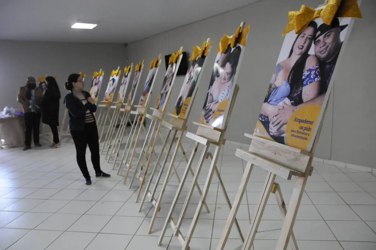 Durante todo o mês, a exposição fotográfica irá percorrer as nove unidades básicas de saúde do município