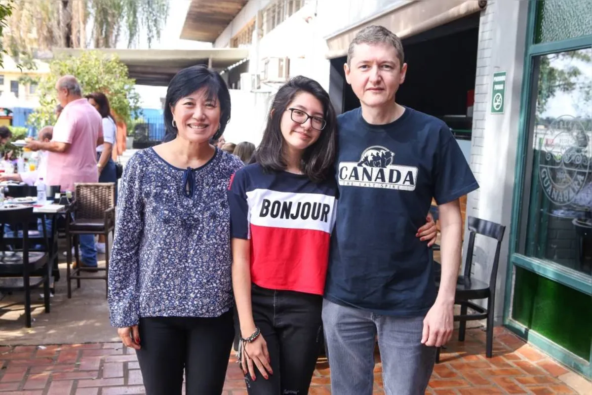 Neide, Gabriela e Marcus Costa