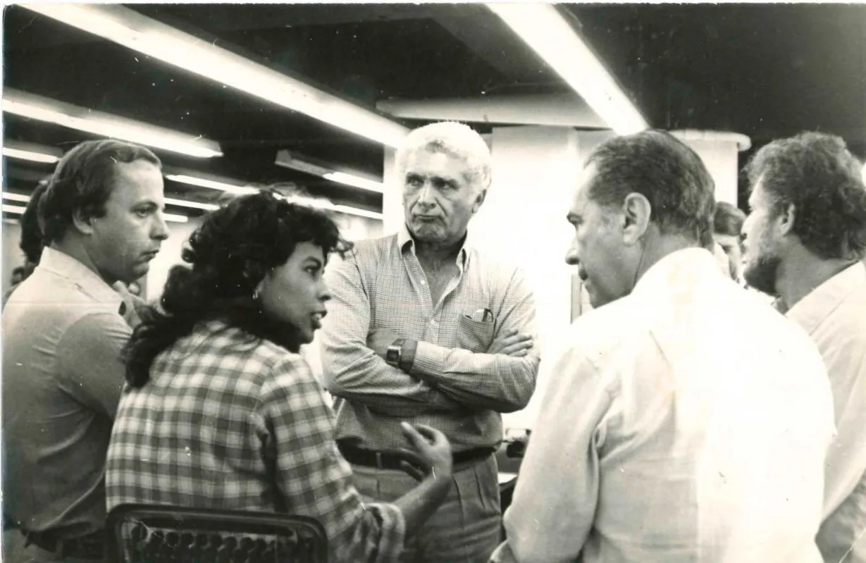 O ex-governador Ney Braga queria voltar ao Senado e fazer de Saul Raiz (PDS) seu sucessor no Paraná. Estiveram no jornal para divulgar suas campanhas em 1982.