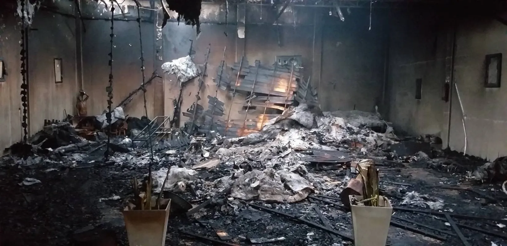 Barracão do Terreiro das Marias foi consumido pelo fogo