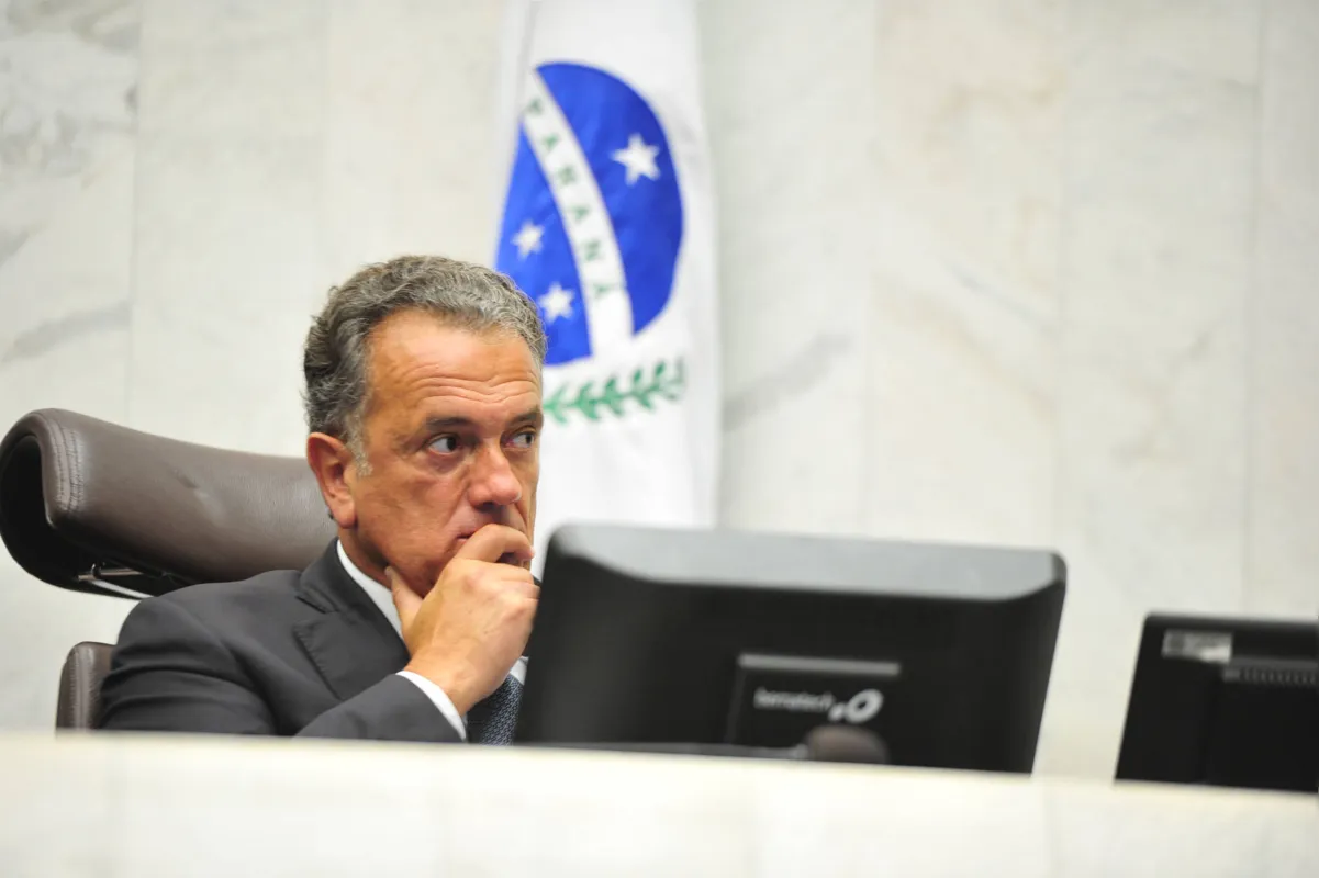 Plauto Miró (DEM) teve R$ 164 mil bloqueados acusado de gastar verba em restaurantes caros de Curitiba: ele diz que só se manifestará nos autos do processo