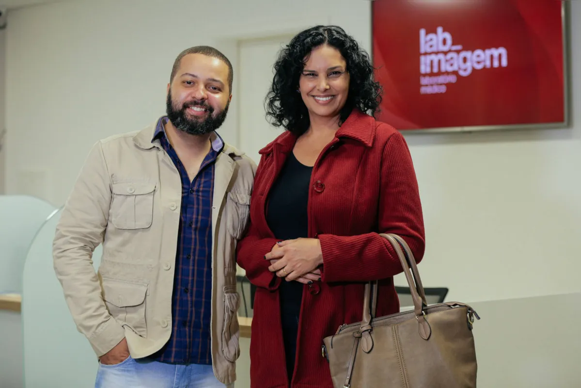 Rodrigo Gomes da Silva e Viviane Cristina Pereira de Souza