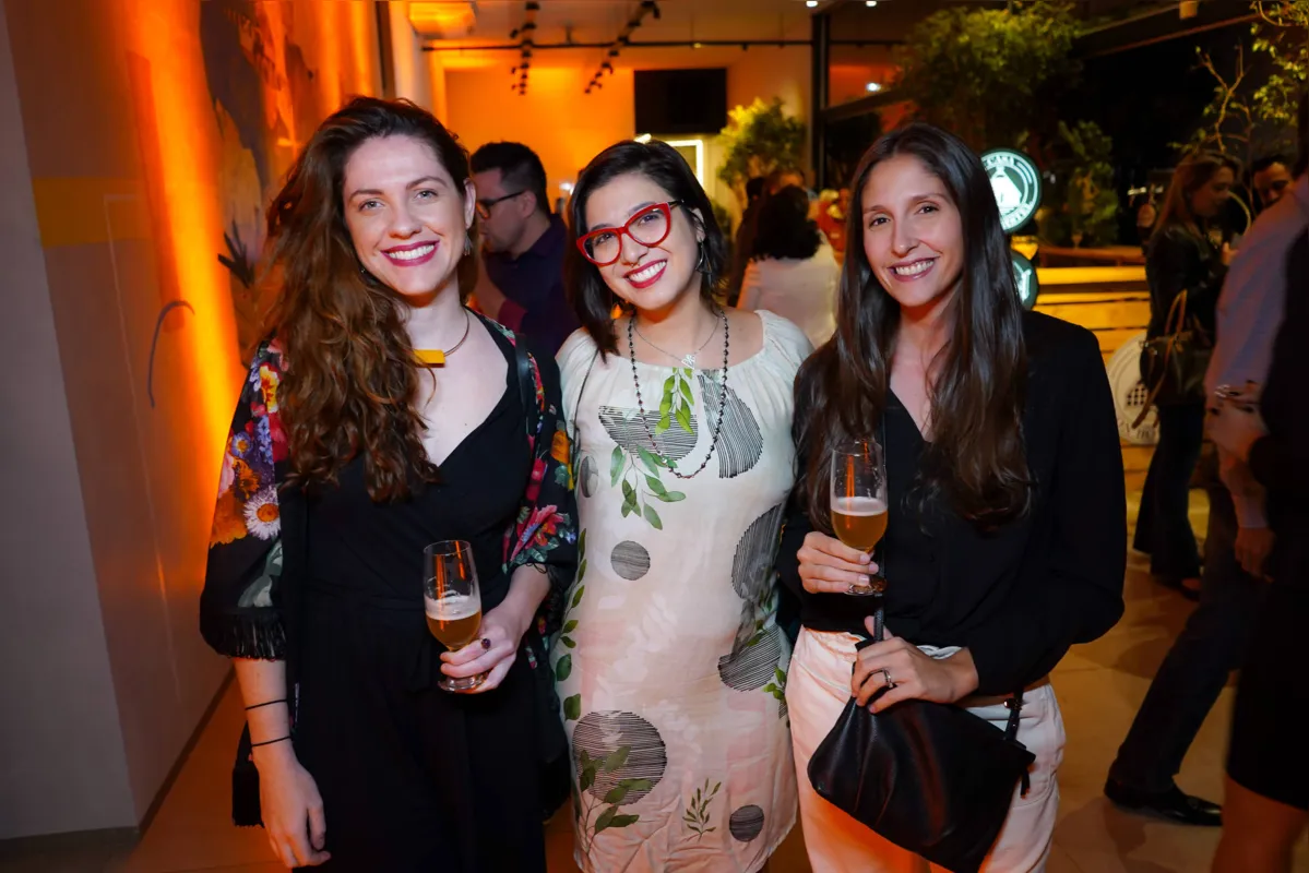 Tatiana Ribeiro, Mariana Barbino e Maria Eduarda Oliveira