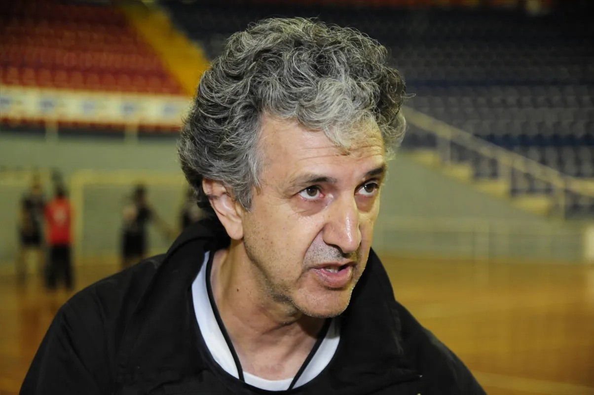 O técnico Giancarlos Ramirez reconhece a força do adversário
