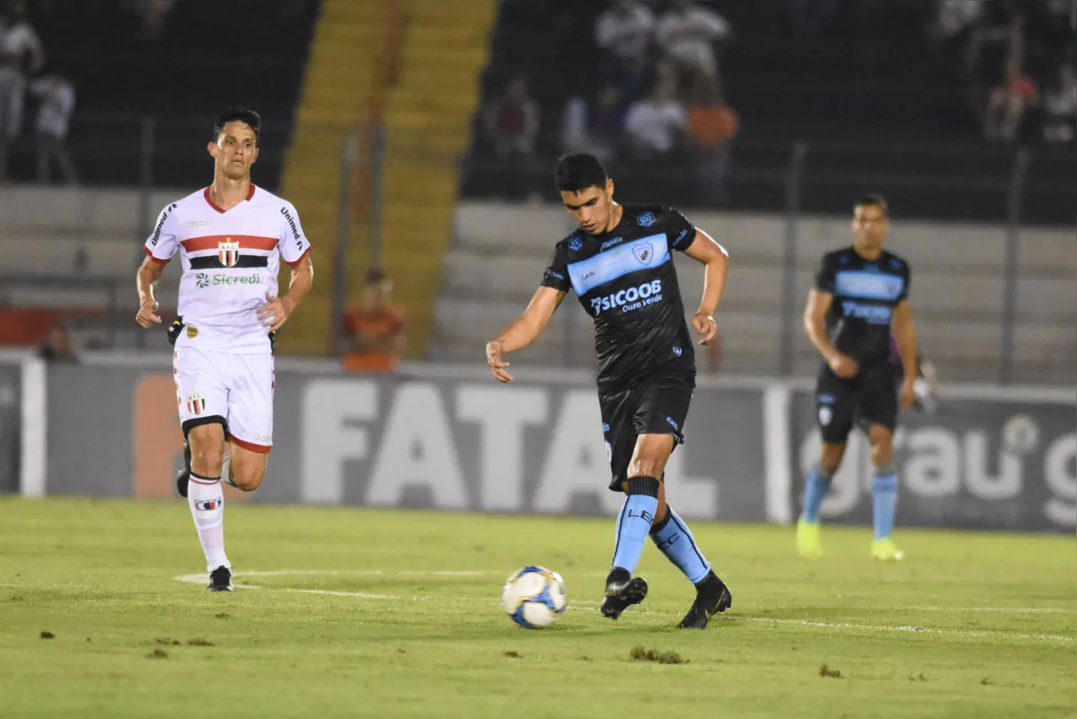Em mais uma partida apática, Londrina não mostrou forças para tentar vencer o jogo