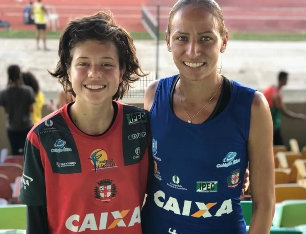 Gabriela Tardivo ao lado de Tatiane Raquel Silva: pódio e recordes