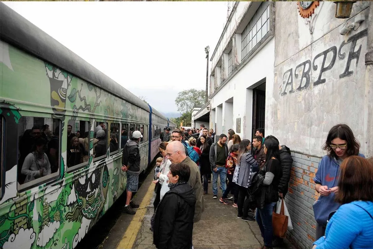 Imagem ilustrativa da imagem Os Caminhos de Ferro