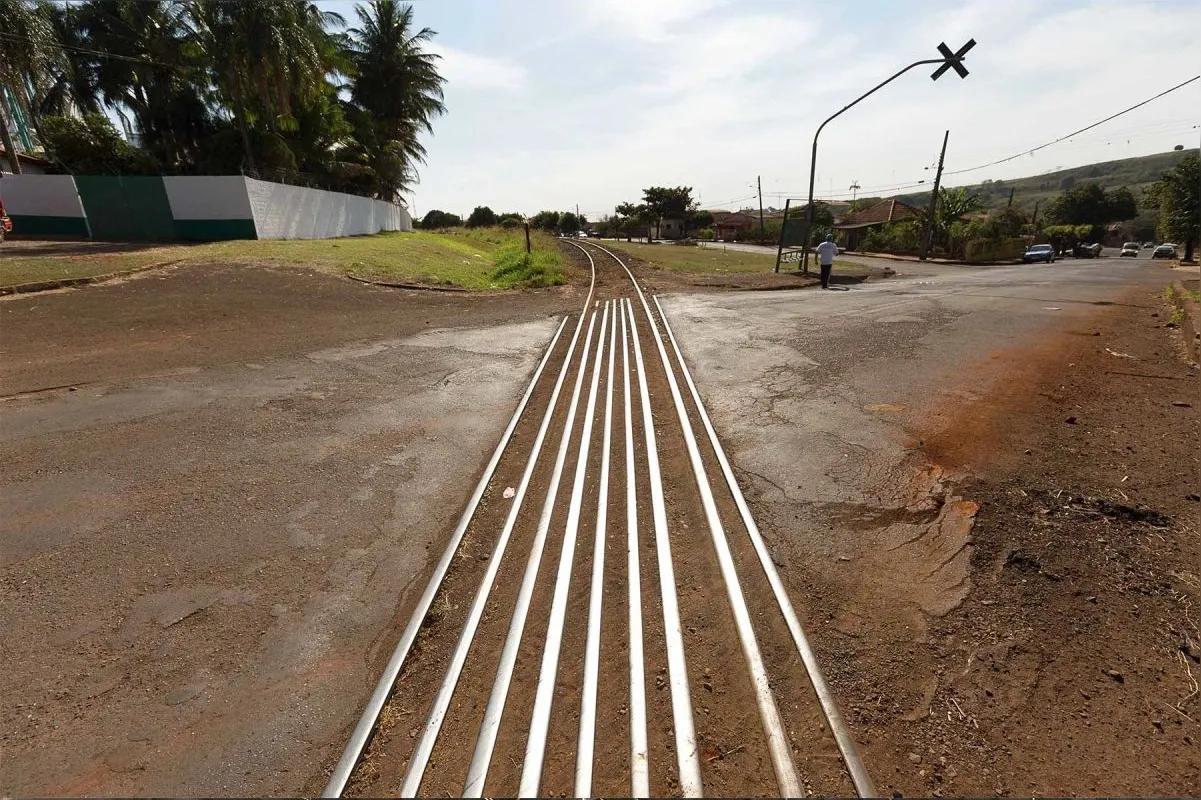 Imagem ilustrativa da imagem Os Caminhos de Ferro