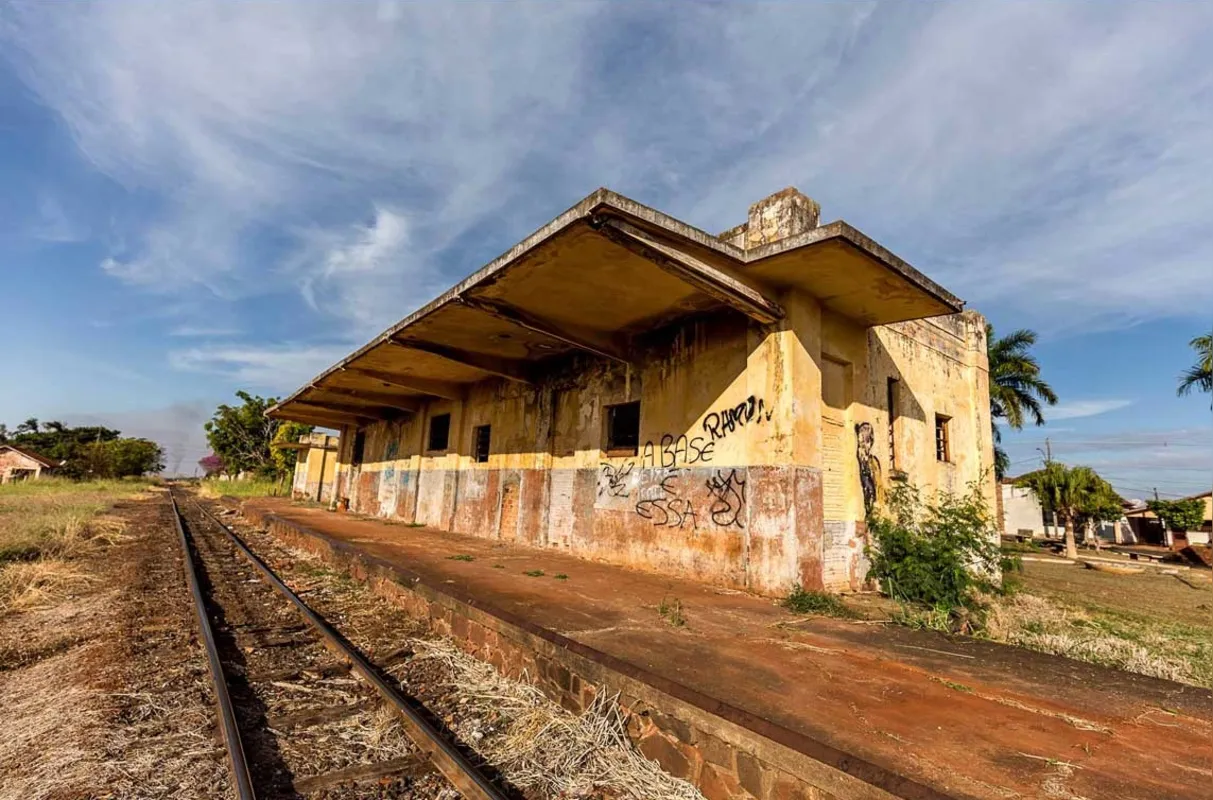 Imagem ilustrativa da imagem Os Caminhos de Ferro