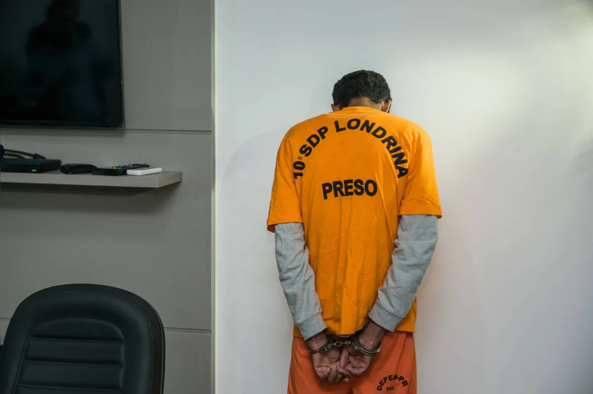 Polícia apresentou o homem que confessou o crime contra a criança de 9 anos