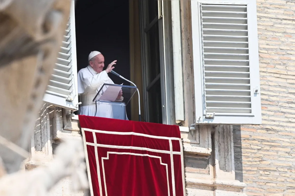 "Estamos preocupados com os grandes incêndios que se desenvolveram na Amazônia", disse o papa Francisco, neste domingo.