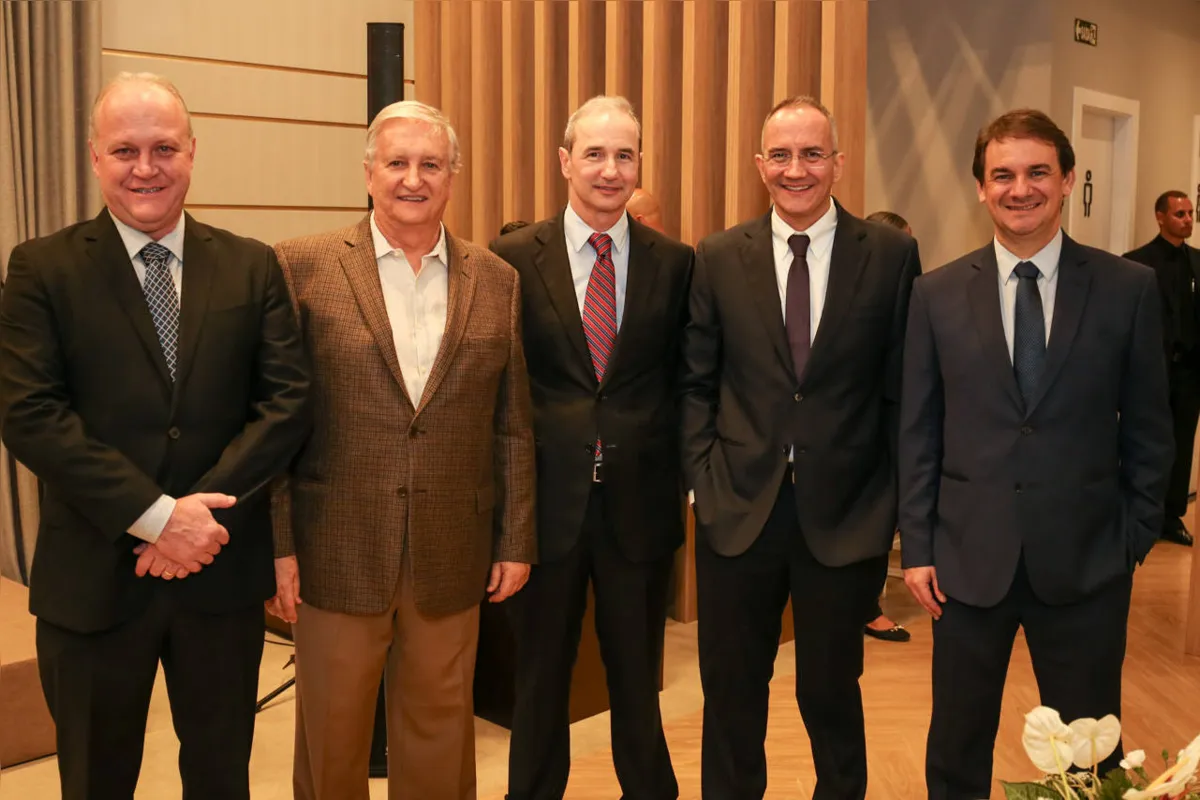 Ednelson Ivantes, Evaldo Fabian, Fernando Fabian, Alexandre Fabian e Marcelo Resquetti