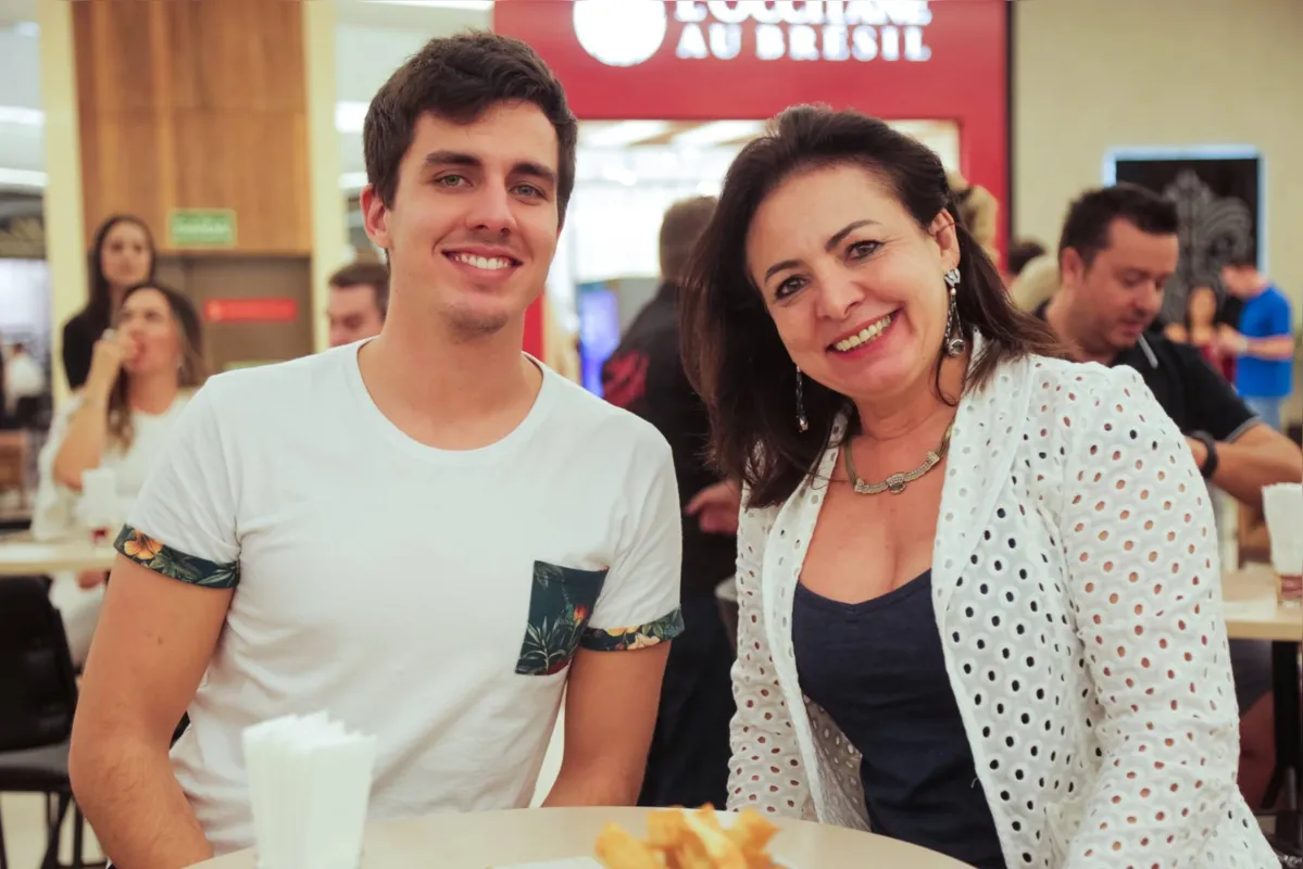 João Gabriel Pennacchi e a mãe, Joana Nascimento Pennacchi
