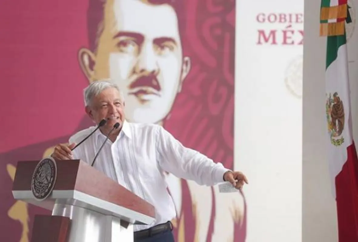 Imagem ilustrativa da imagem Presidente do México diz que condições de prisão de El Chapo são 'desumanas'