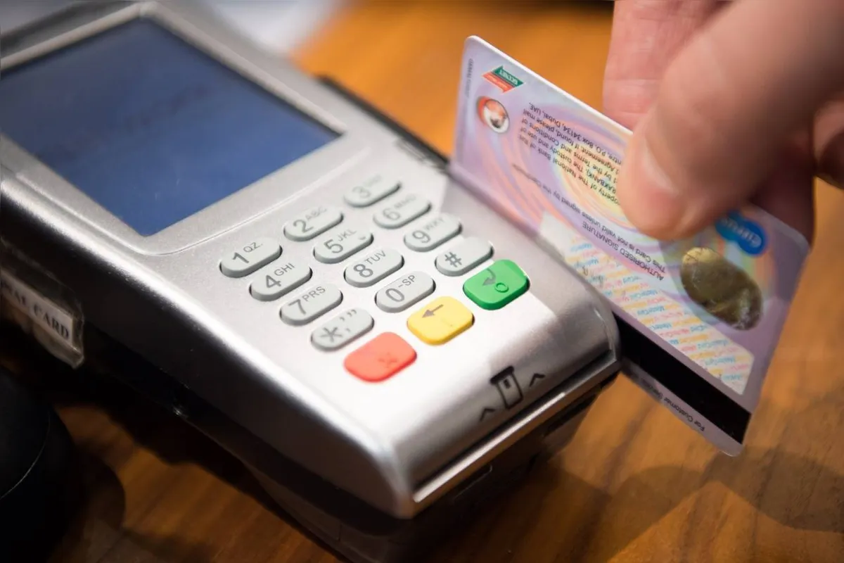 Imagem ilustrativa da imagem Procon faz mutirão para saldar dívidas com bancos e cartões