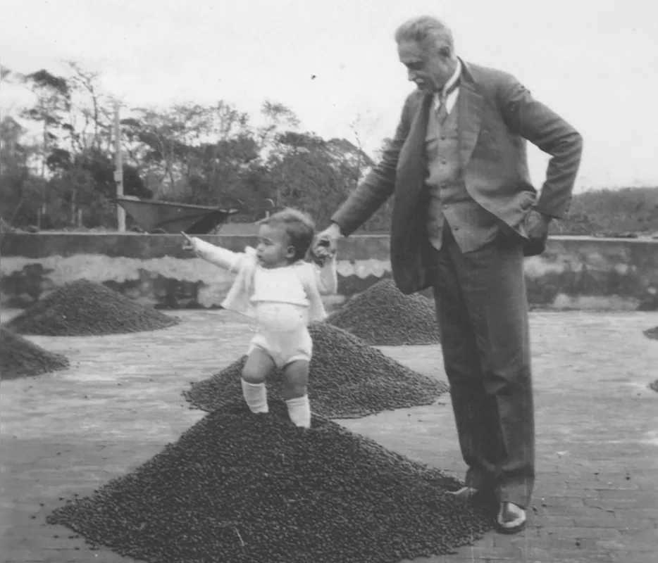 Victor Harbach e seu pai (1933)