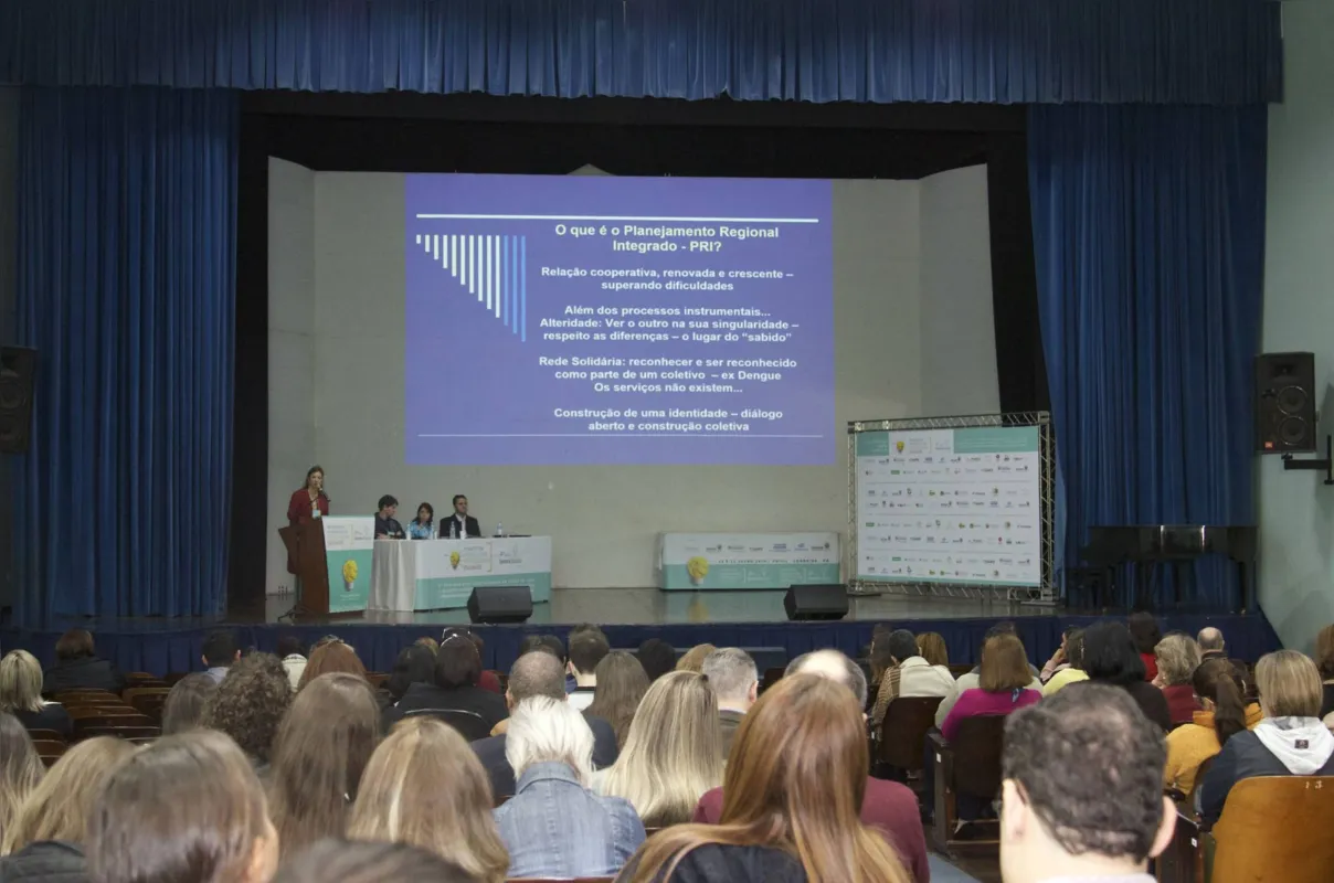 Evento reuniu cerca de 600 pessoas, entre pesquisadores, profissionais e estudantes