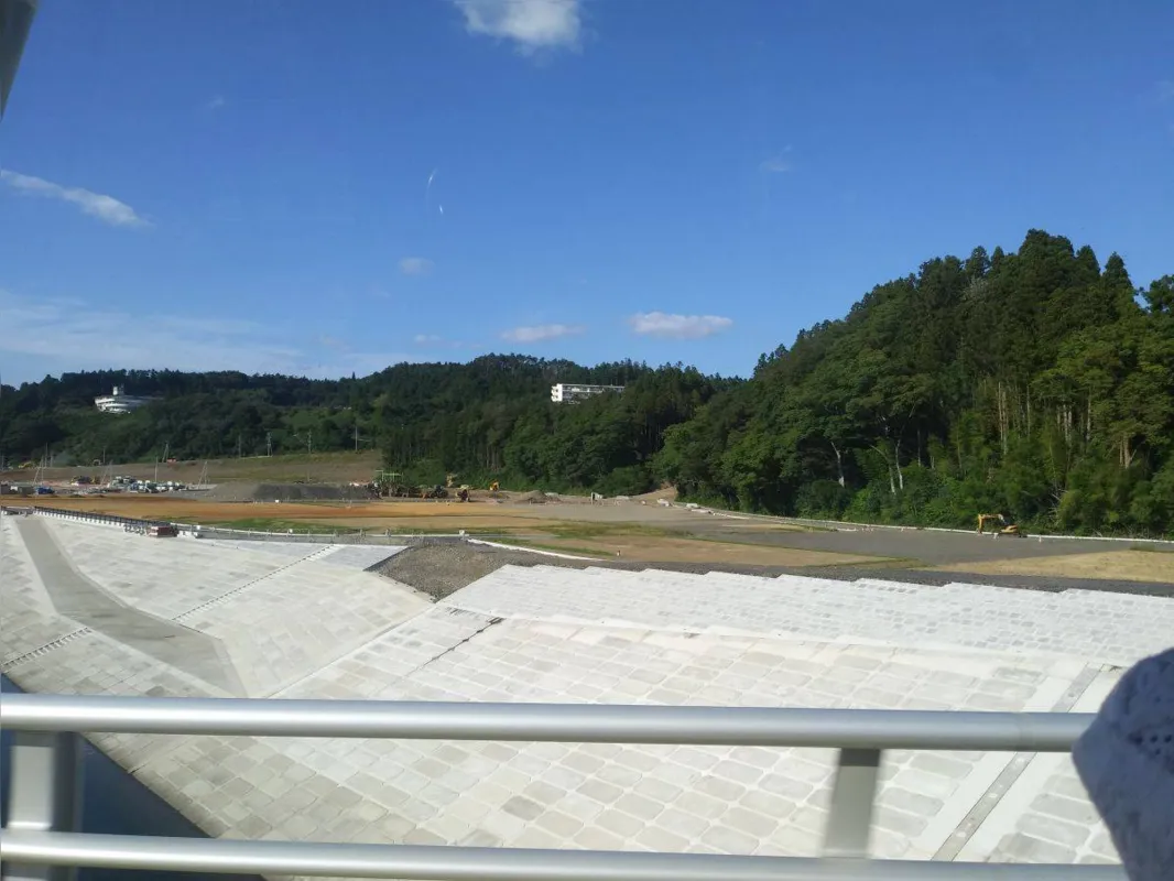 Trabalho de reconstrução na costa leste do Japão