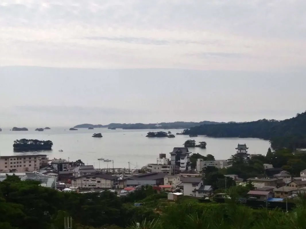 Costa leste do Japão vista da cidade de Matsushima, na província de Miyagi
