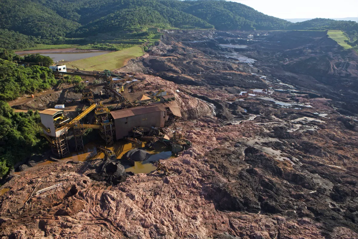 Rompimento da barragem da mina do Córrego do Feijão, em janeiro deste ano, deixou 248 mortos e 22 desaparecidos