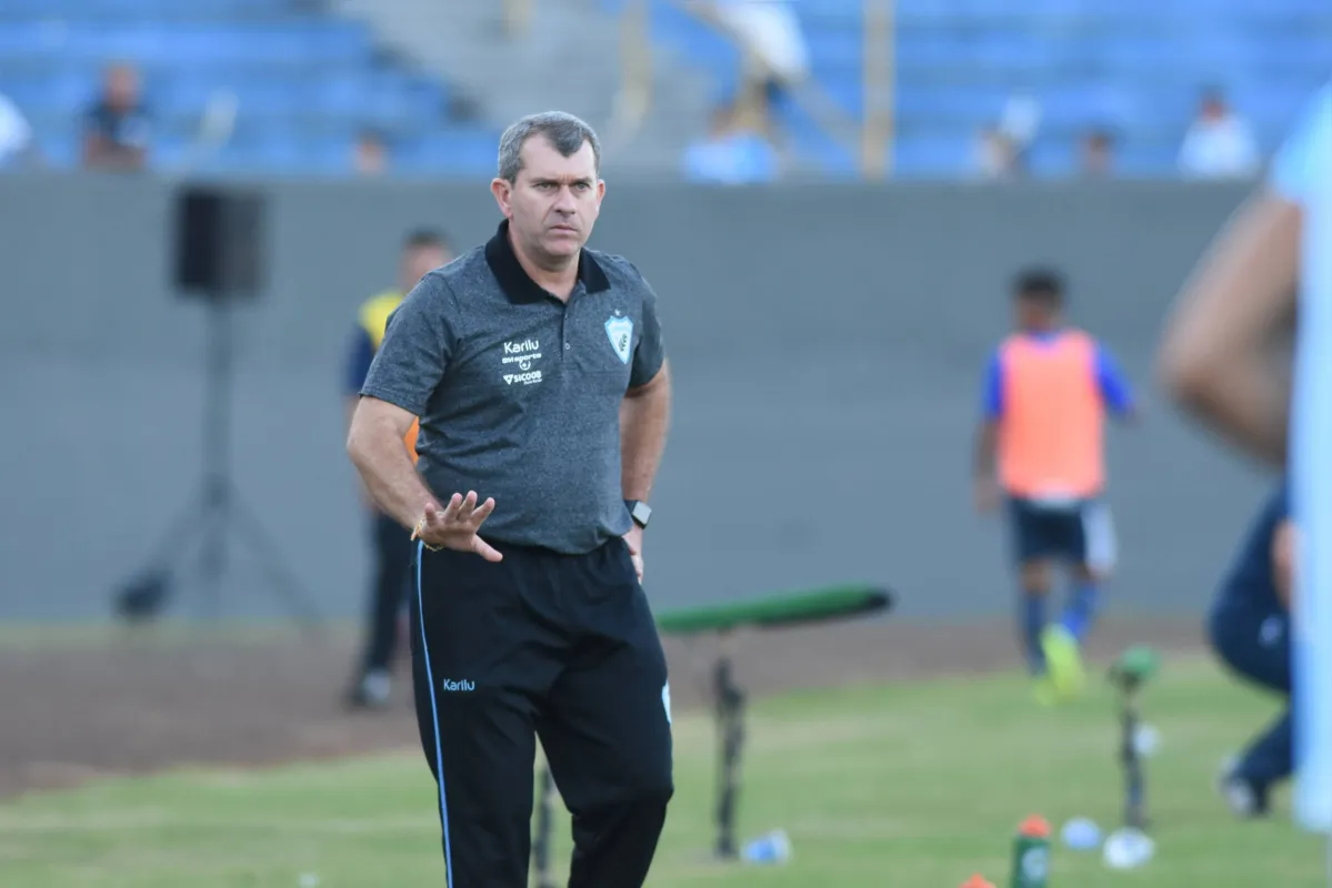 Imagem ilustrativa da imagem "Vamos consertar o time"