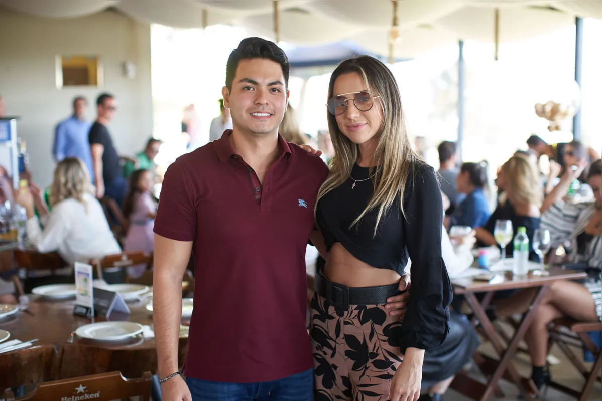 Arthur Prison e Deborah Fernandes