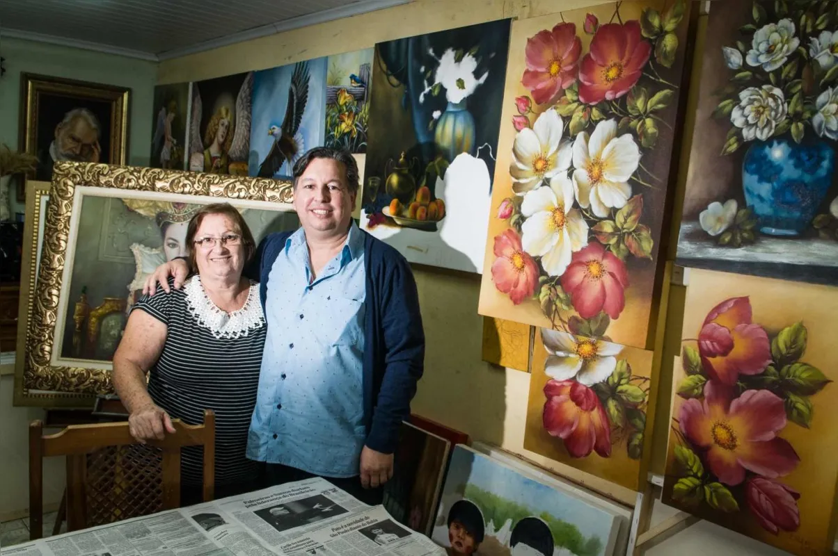 Josefa Isaura Sousa e seu filho, o artista plástico Euzébio Denner