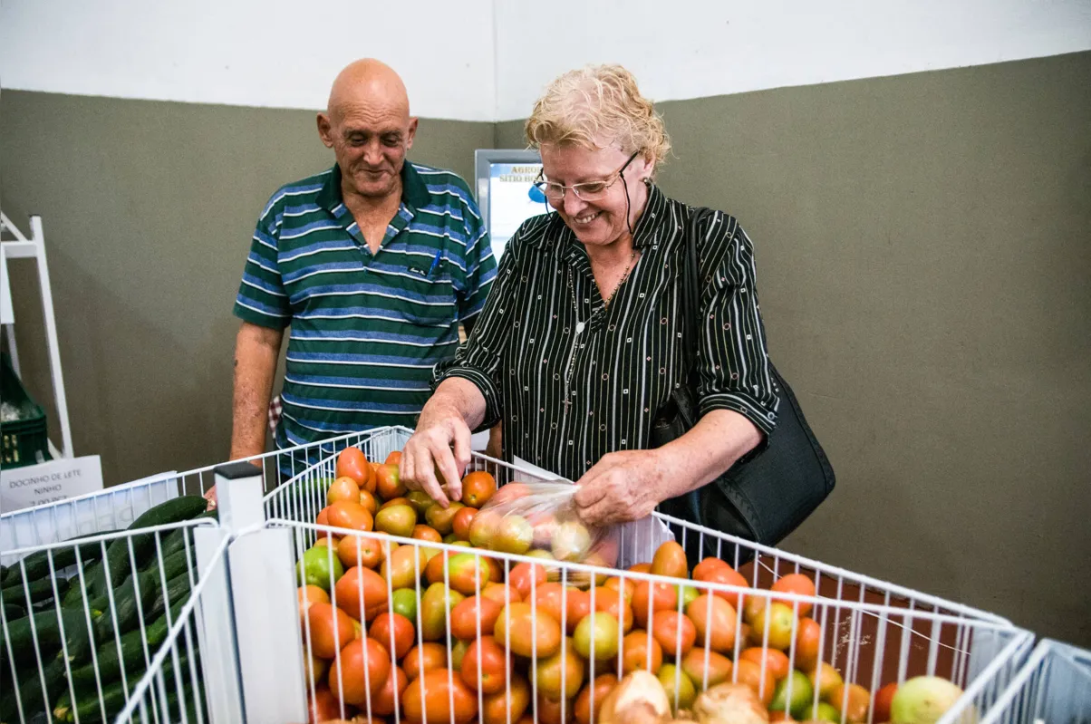 "É uma forma de colaborar com os agricultores familiares e ter produtos de qualidade”,  afirma Cleonice Conrado