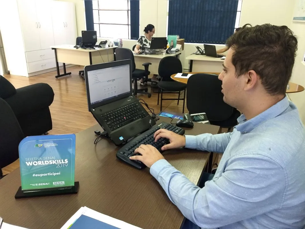 Leandro Moreira, medalha de prata em computação em nuvem: "Estudei bastante"