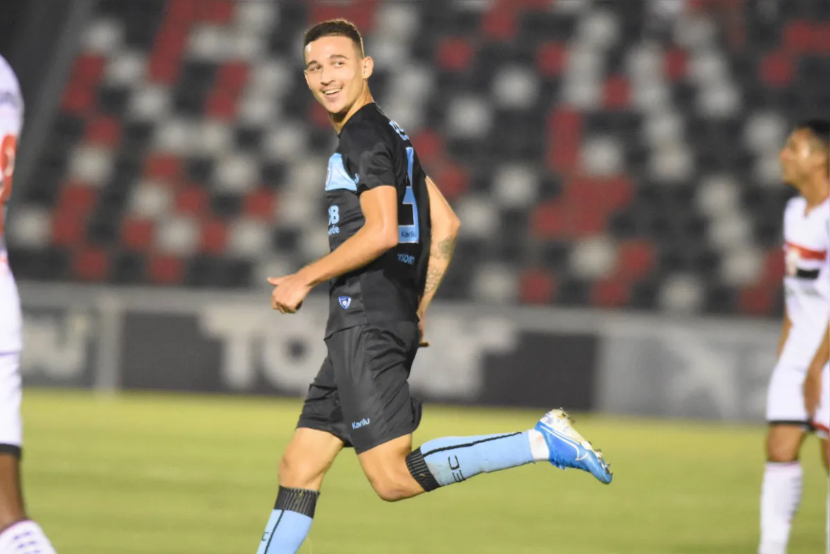 Safira fez 21 jogos na temporada e seis gols pelo LEC na Série B