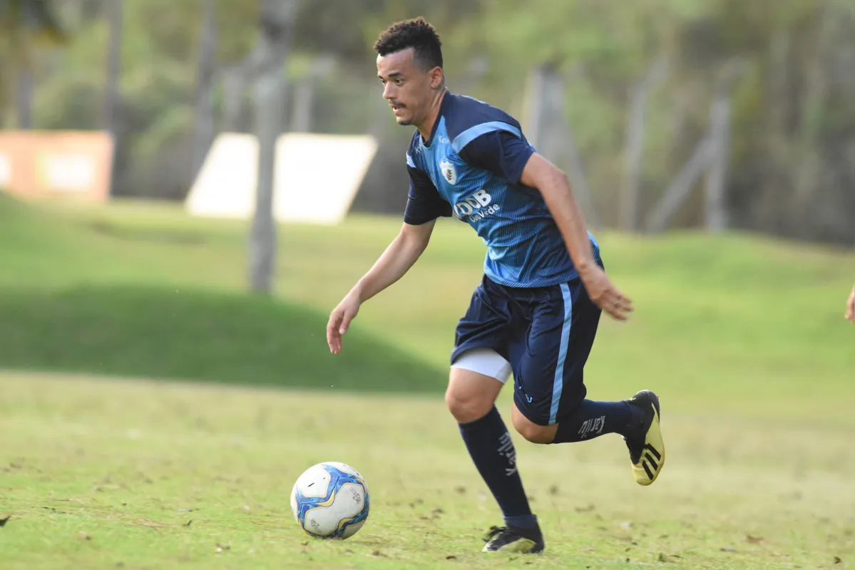 Imagem ilustrativa da imagem Atacante de 19 anos pode ser titular do Londrina contra o Coxa