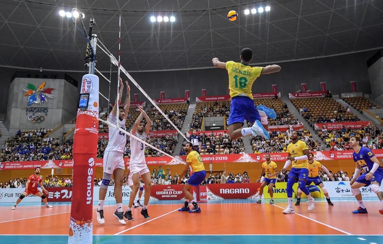 Imagem ilustrativa da imagem Brasil bate Irã e vence quinta na Copa do Mundo de Vôlei