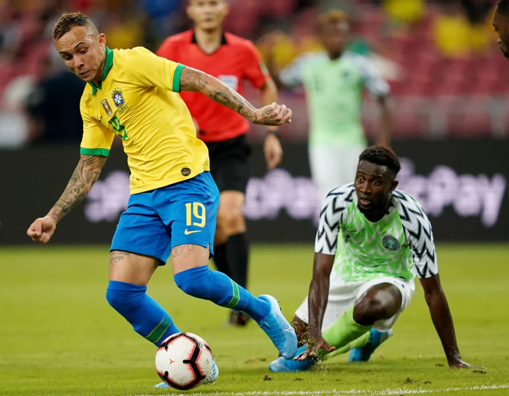 Imagem ilustrativa da imagem Brasil volta a jogar mal e empata com a Nigéria