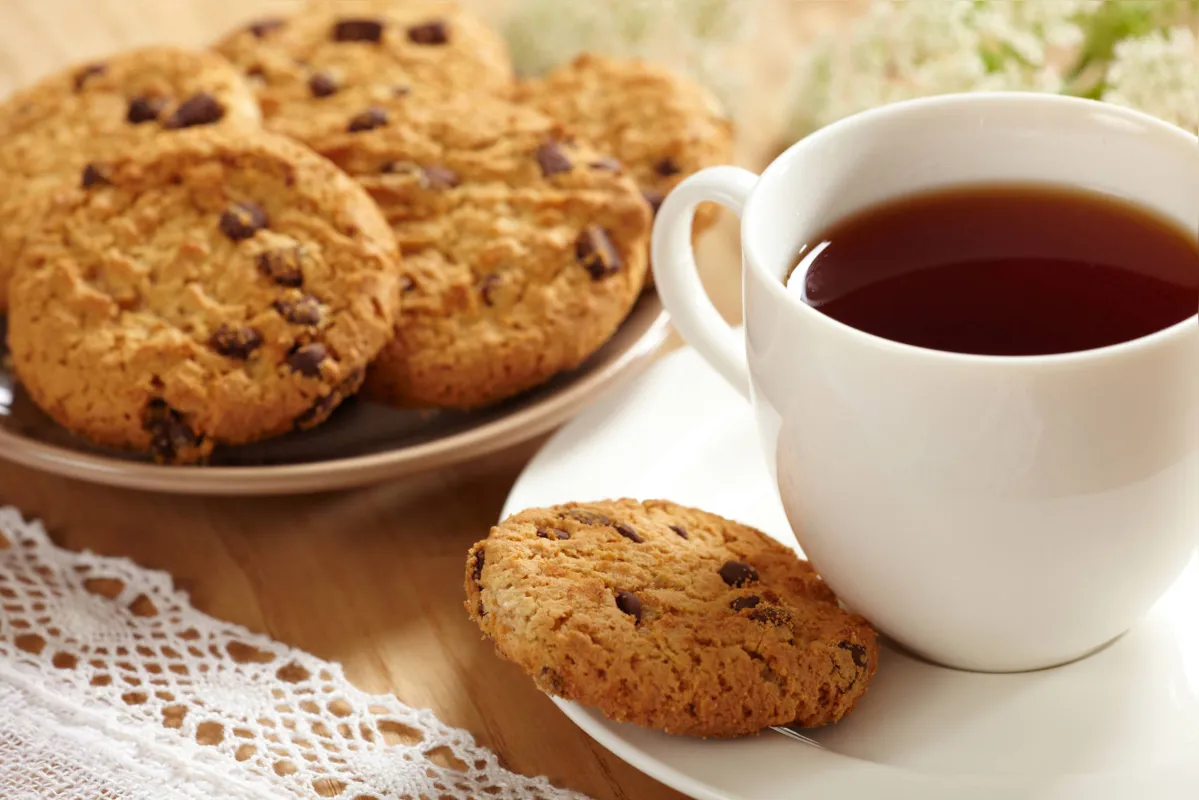 O costume de tomar chá impulsionou, entre os ingleses, o consumo de biscoitos, em 1831
