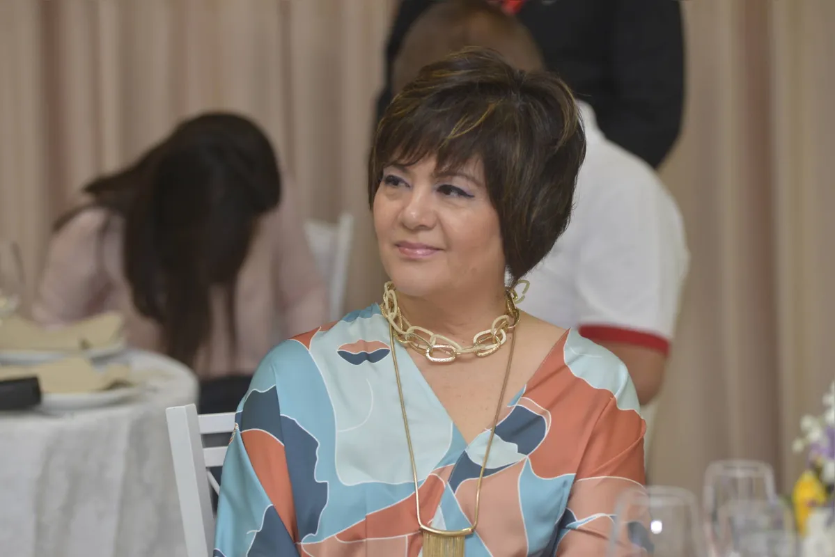Vânia Obara, integrante sempre atuante do Hightea