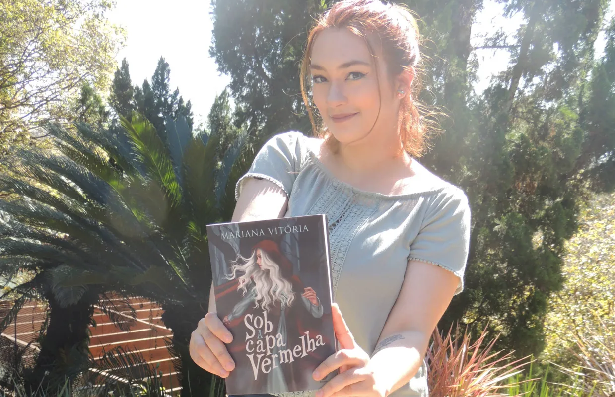Mariana Vitória: autora de  'Sob a Capa Vermelha' ganhou o concurso "Sua história nos dez anos da Galera", da editora Record