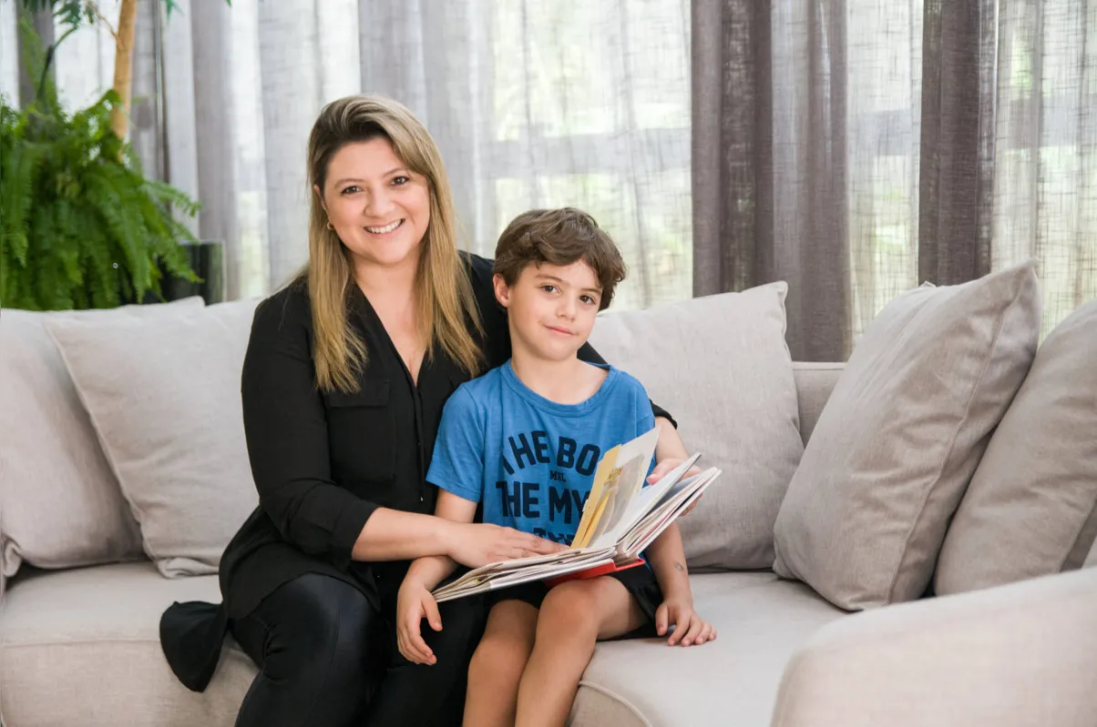 A psicopedagoga Claudia Gois fez uma pesquisa detalhada para decidir a instituição mais adequada ao perfil do filho Luca, 5 

 