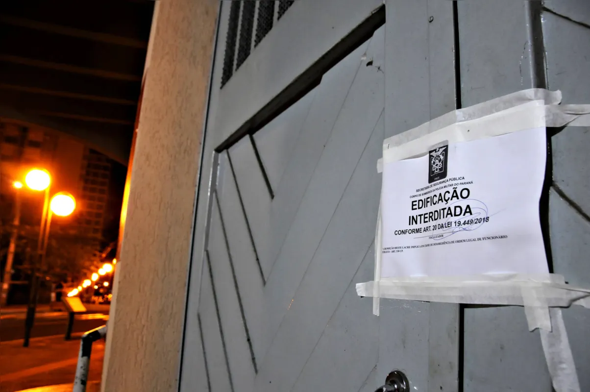 Imagem ilustrativa da imagem Corpo de Bombeiros interdita saída da Catedral Metropolitana de Londrina