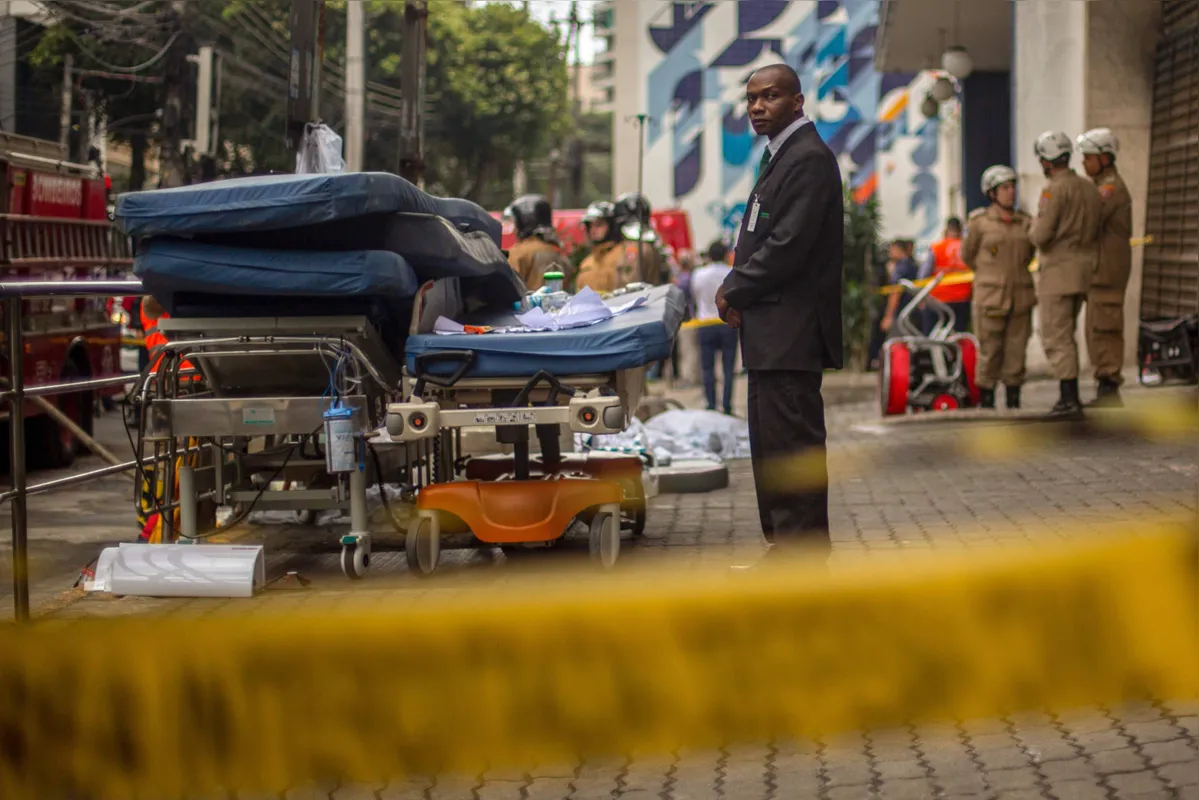 Fogo em hospital particular no Rio deixou 11 mortos  